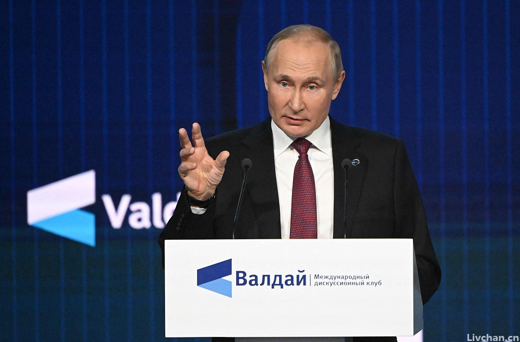 当地时间2022年10月27日，俄罗斯莫斯科，俄罗斯总统普京在瓦尔代论坛上发表讲话。人民视觉 图