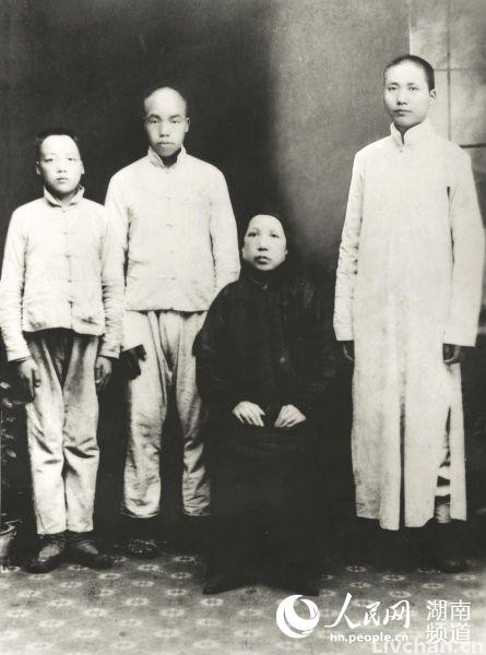 毛泽东传 第一章 少年时代（1893——1910） 4、叛逆者
