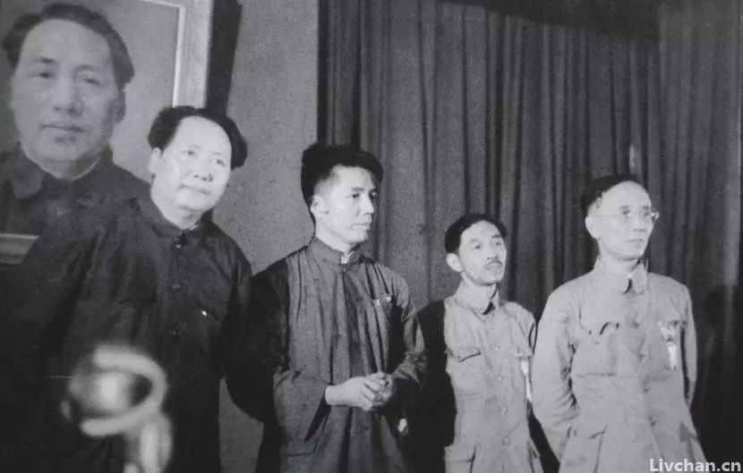毛泽东传 第九章 正在成熟的桃子（1945—1949） 第九章（4）