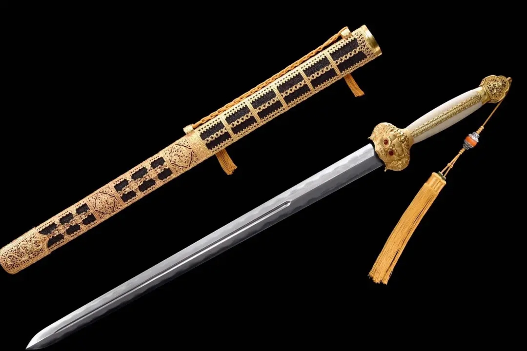 这把古剑曾珍藏于故宫，后在战乱中流失，如今成为英国博物馆的镇馆之宝