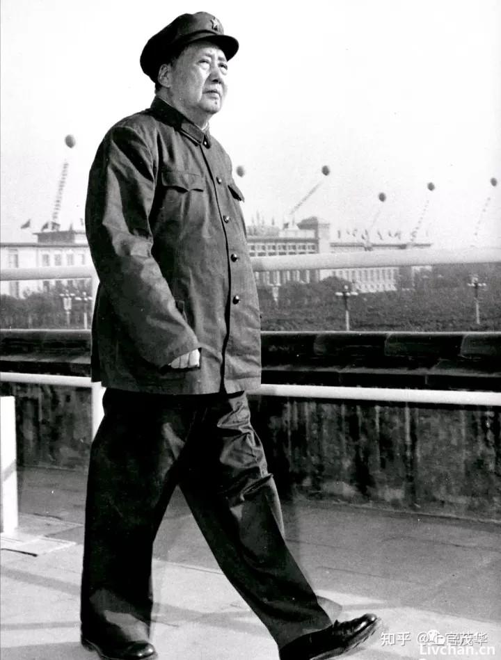 毛主席1949年亲自撰写的新年献词《将革命进行到底》