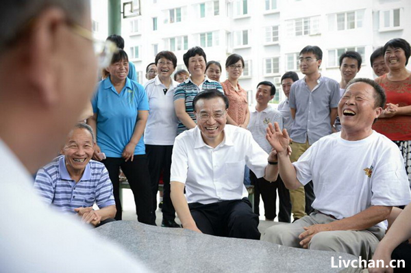 中华人民共和国原总理李克强同志生平及国内外对他的高度评价