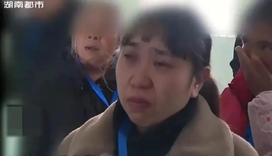 云南小伙13年入狱6次，狱警发觉不对劲，调取档案后潸然泪下