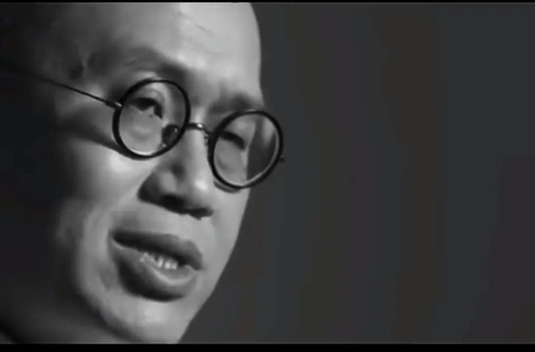 “如果你抑郁,说明你活在过去;如果你焦虑,说明你活在未来;如果你平静,才说明你活在当下。 “如果你抑郁,说明你活在过去;如果你焦虑,说明你活在未来;如果你平静,才说明你活在当下。