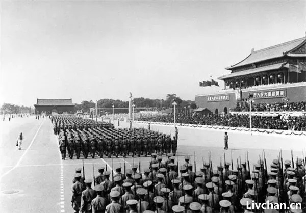 1950年代，拆掉北京城   