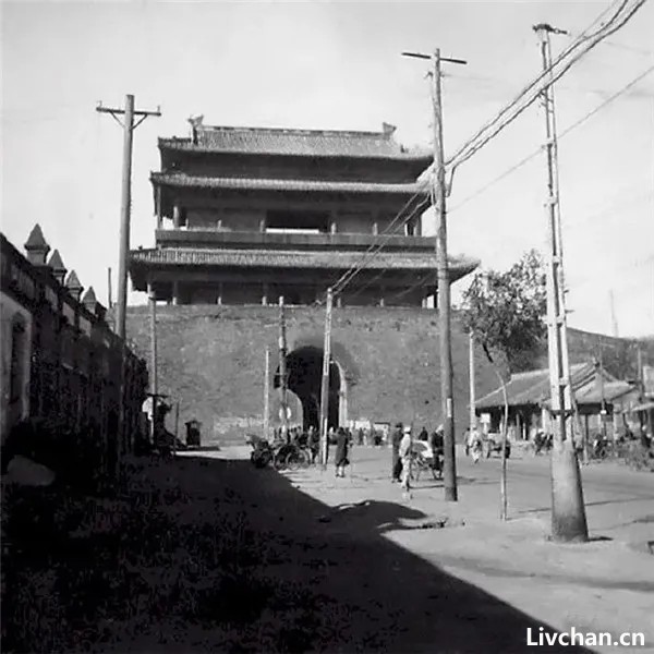 1950年代，拆掉北京城   