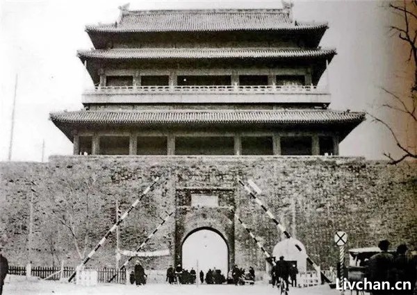 1950年代，拆掉北京城   