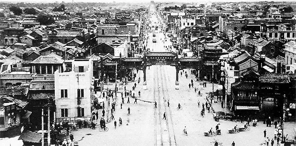 1950年代，拆掉北京城   