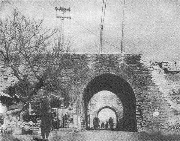 1950年代，拆掉北京城   