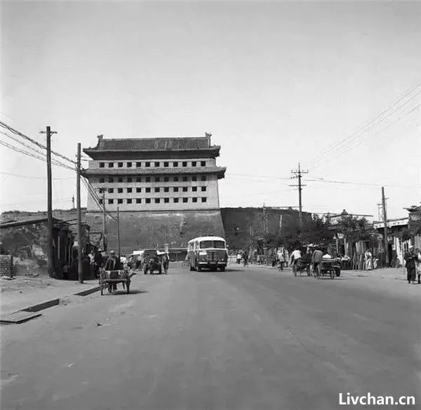 1950年代，拆掉北京城   