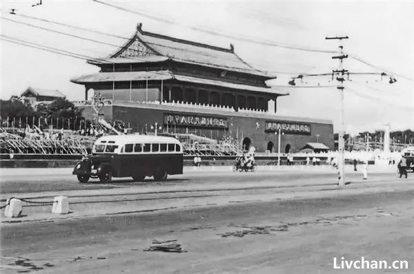 1950年代，拆掉北京城   