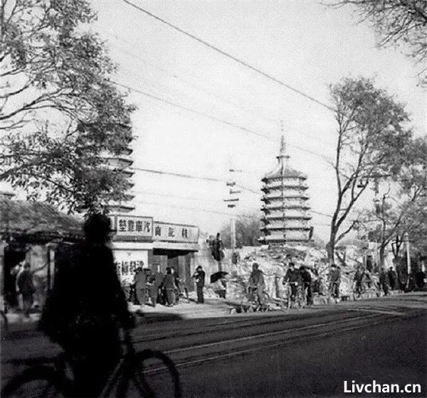 1950年代，拆掉北京城   