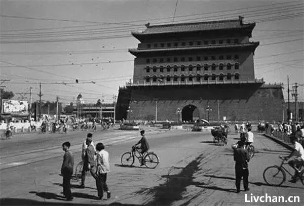 1950年代，拆掉北京城   