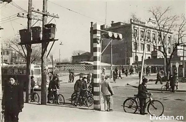 1950年代北京城老照片，拆了好多老建筑