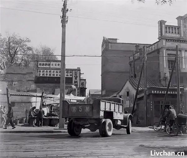 1950年代北京城老照片，拆了好多老建筑