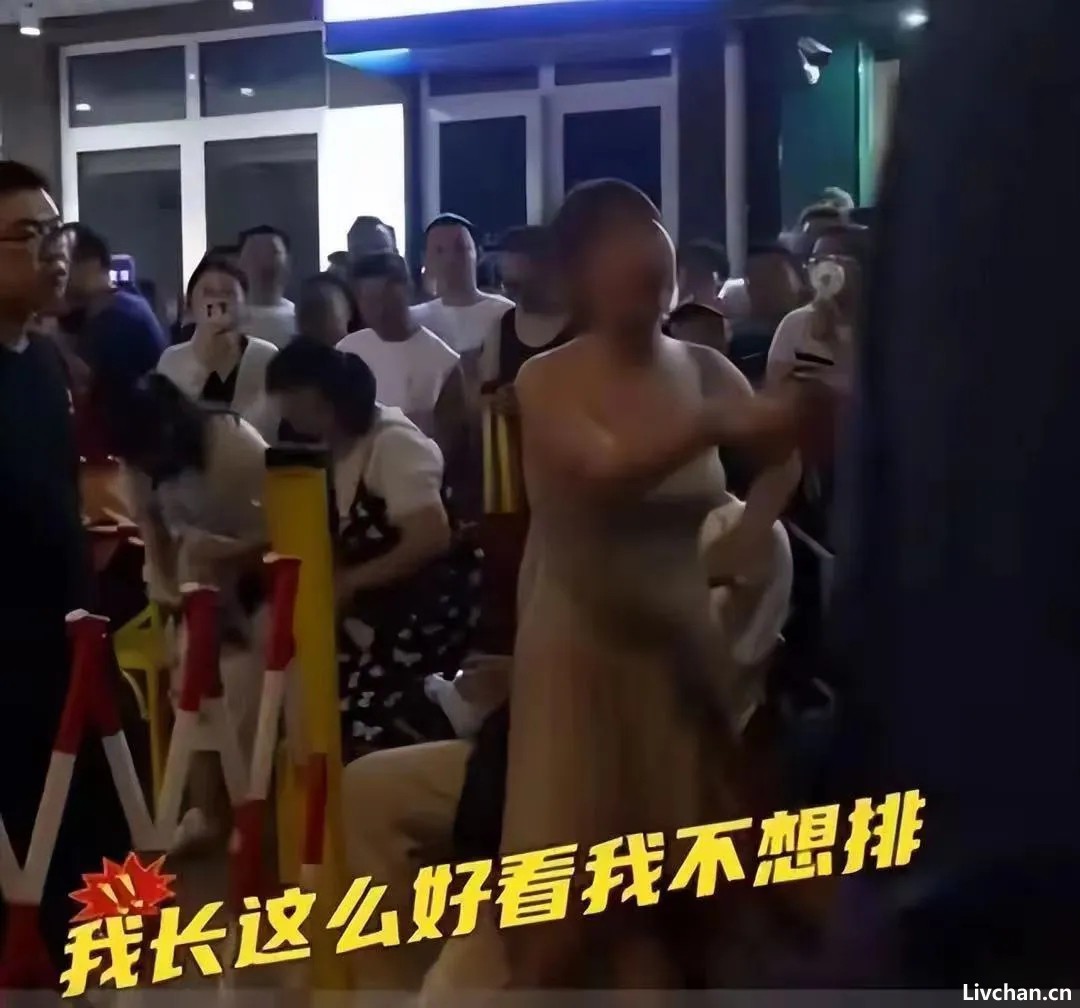 明明自己逆行错了，女子为何还能那么狂妄扇人十几个耳光？根本原因只有一个：缺德