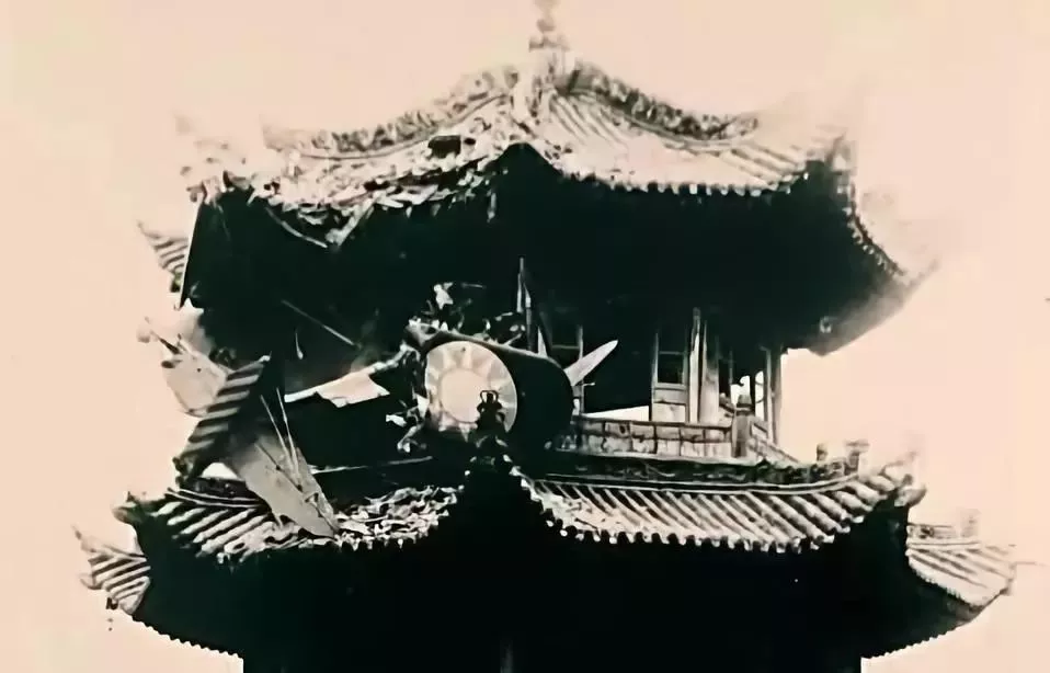 抗战期间,1700位风华正茂的飞行员集体赴死,无一生还,平均年龄23岁! 抗战期间,1700位风华正茂的飞行员集体赴死,无一生还,平均年龄23岁!