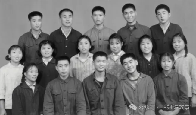 河北“土皇帝”李真,办公室配4名空姐,03年注射死刑,9分钟丧命 河北“土皇帝”李真,办公室配4名空姐,03年注射死刑,9分钟丧命