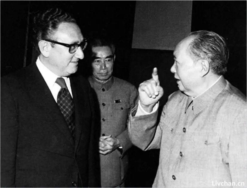 1973年江青进谗言整周恩来：称其与美会谈丧权辱国