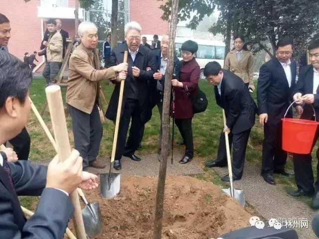 红旗渠功勋人物：杨贵和吴祖太