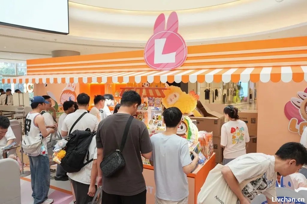 泡泡玛特股价涨幅超1300%，“塑料茅台”会成泡沫吗？