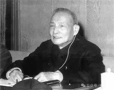 改开初期陈云为何力主清理三种人,“一个也不能提拔”